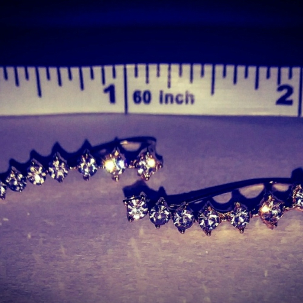 🎀 Trendy Earrings - Picture 4 of 5